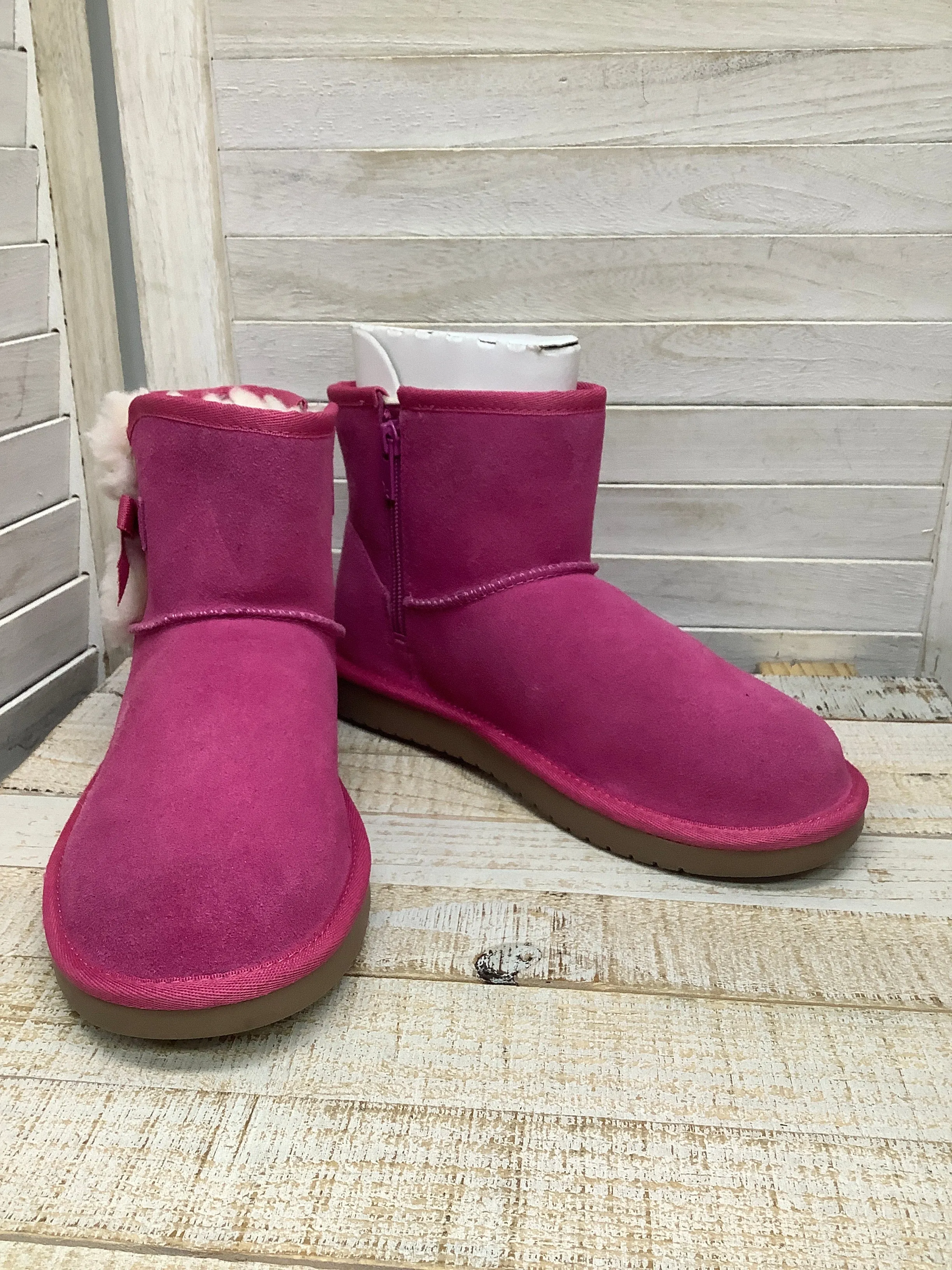 Boots Ankle Flats By Koolaburra By Ugg In Pink, Size: 5.5