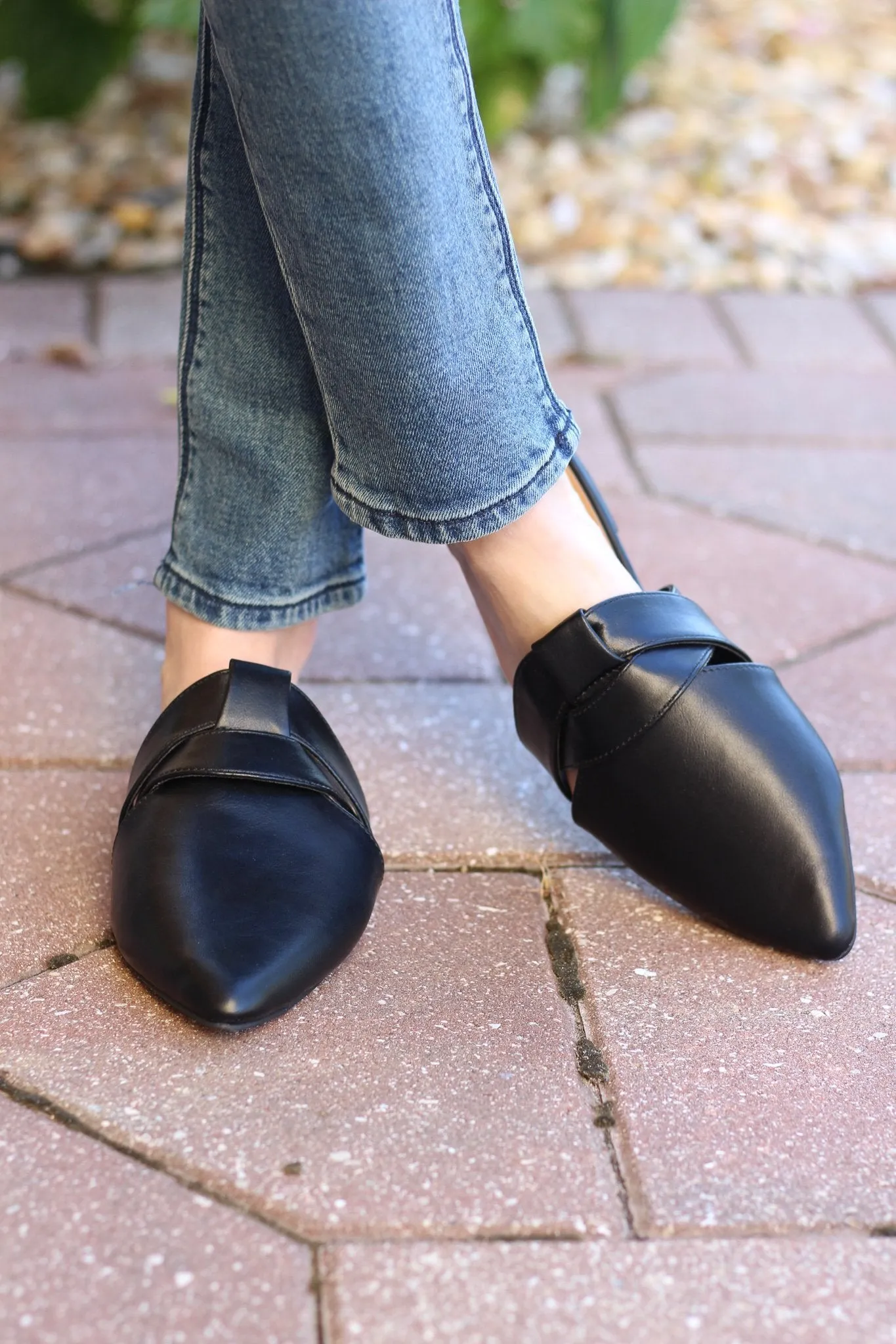 Conquer The World Strappy Mules Black