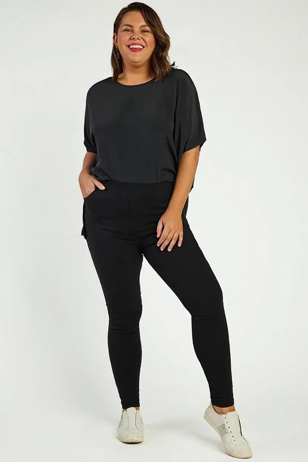 Essential Black Jeggings