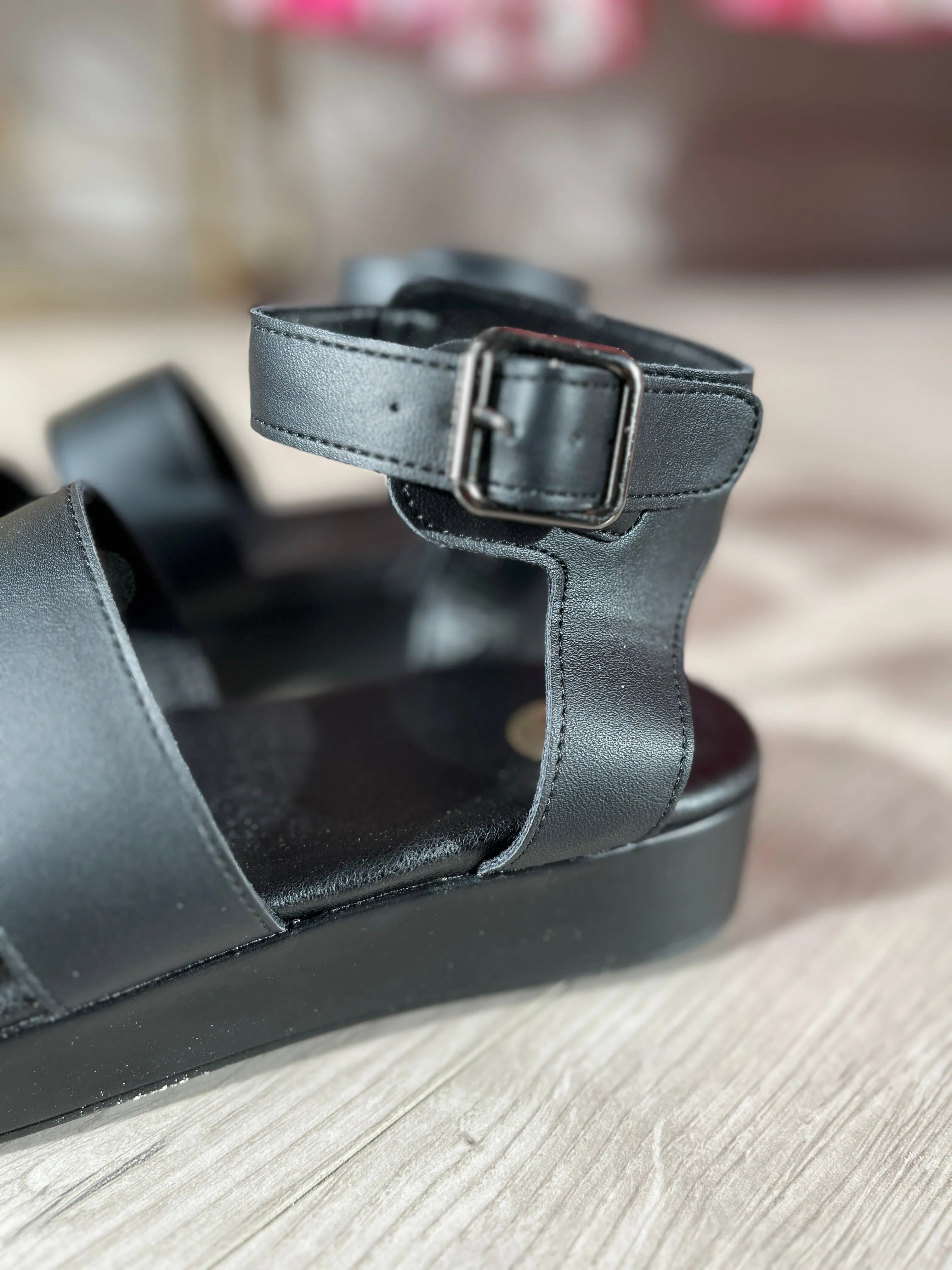 Gena Sandal Black