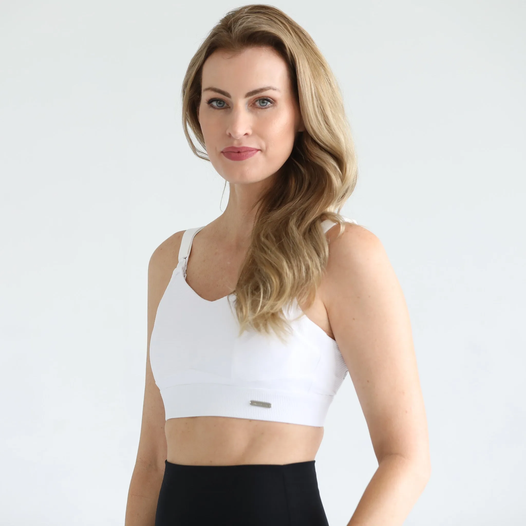 Maeve Run Times Sewn In Cups Nursing & Pumping Sports Bra (Blanc)