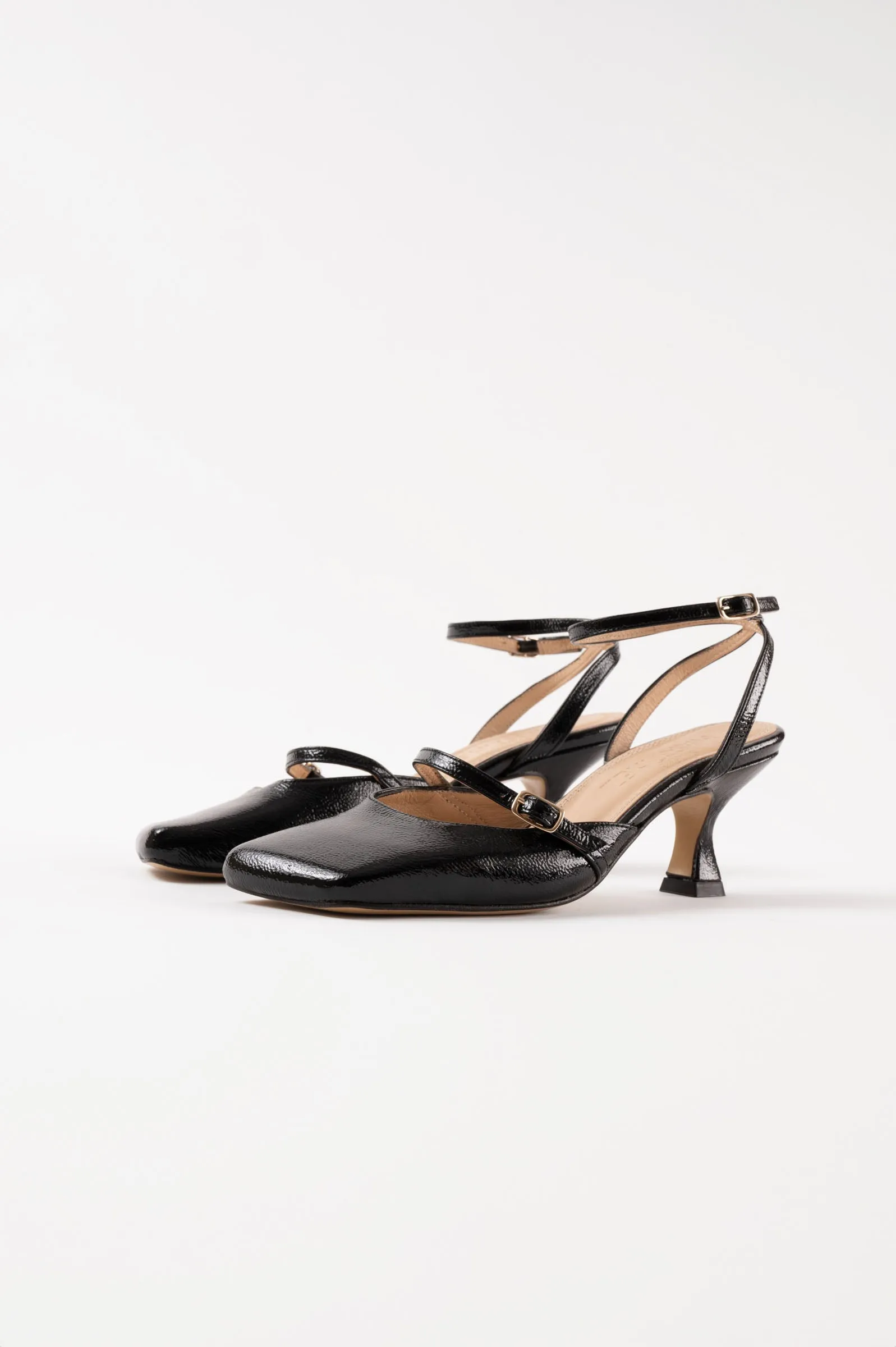 TERESA -  Black Patent Leather Pumps