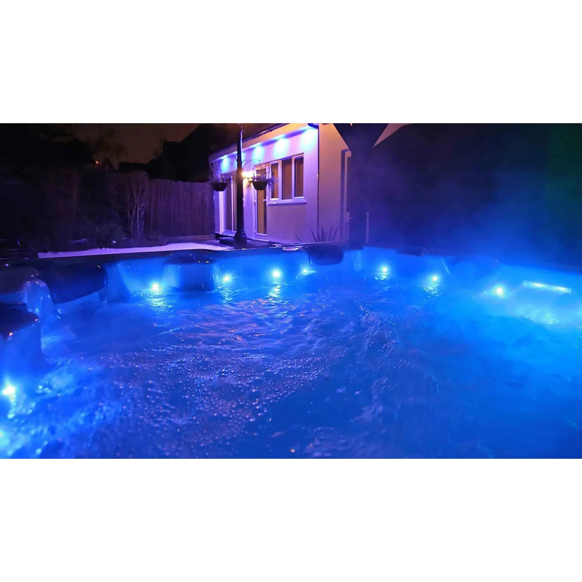 Toronto UV 44-Jet 5-6 Person Hot tub | 213 x 213 cm